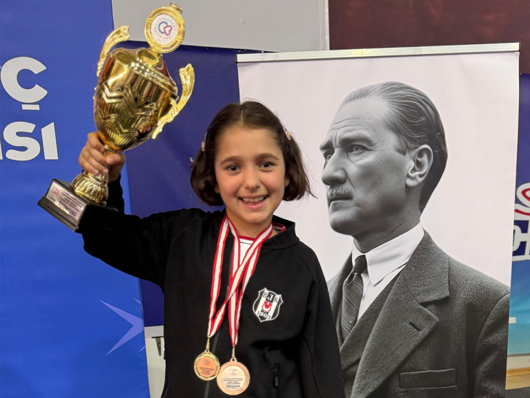 Öğrencimizin “Satranç Turnuvası” Başarısı