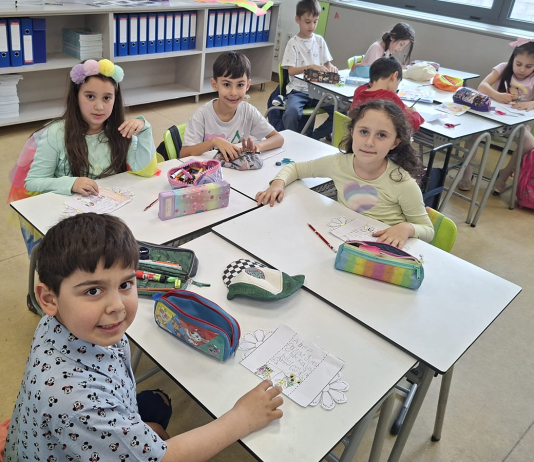 1. Sınıf Öğrencilerimiz “Anneler Günü” Etkinliğine Katıldı