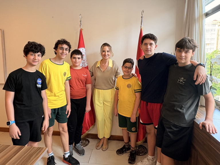 “İstanbul Bilim Olimpiyatları” Başarısı: Öğrencilerimiz İkinci Aşamada
