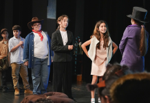 5. Sınıf Öğrencilerimiz “Charlie and the Chocolate Factory” Oyununu Sahneledi
