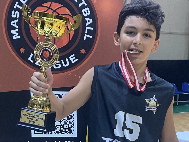 Öğrencimiz Master Basketball League U12 Kategorisinde Şampiyon Oldu