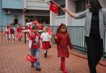 Anaokulu ve İlkokul Öğrencilerimiz “Cumhuriyet Korteji”ndeydi